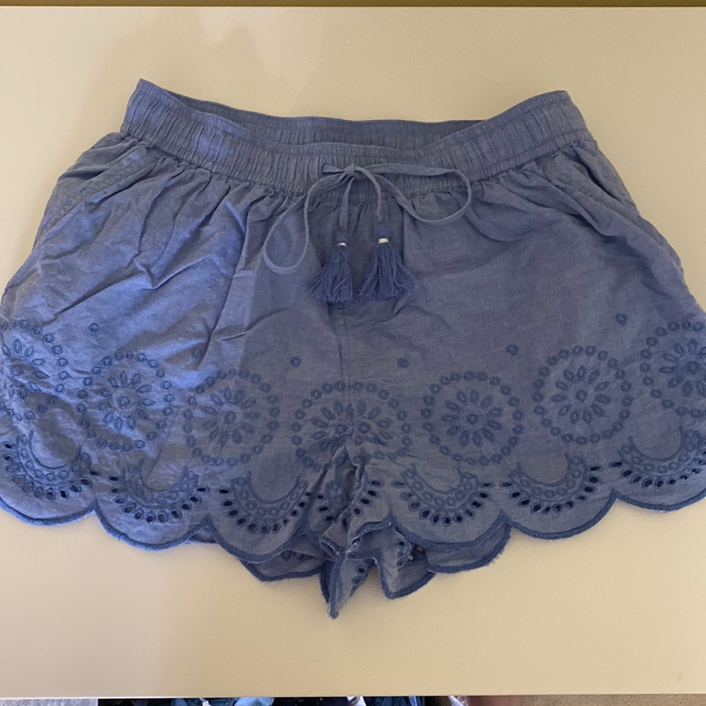 vineyard vines extra small blue shorts with embroidered detaining